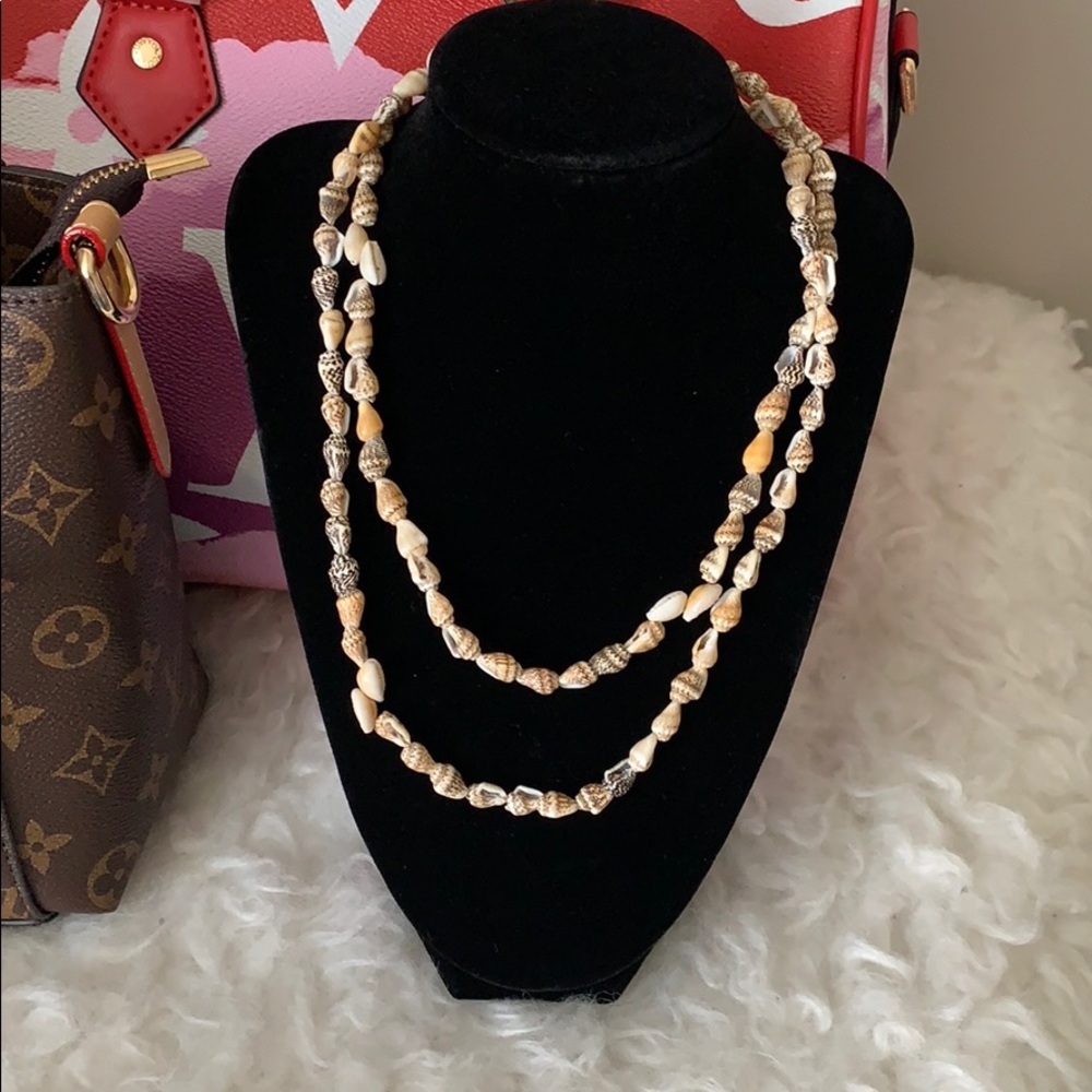 2 Shell Necklace - Picture 2 of 2